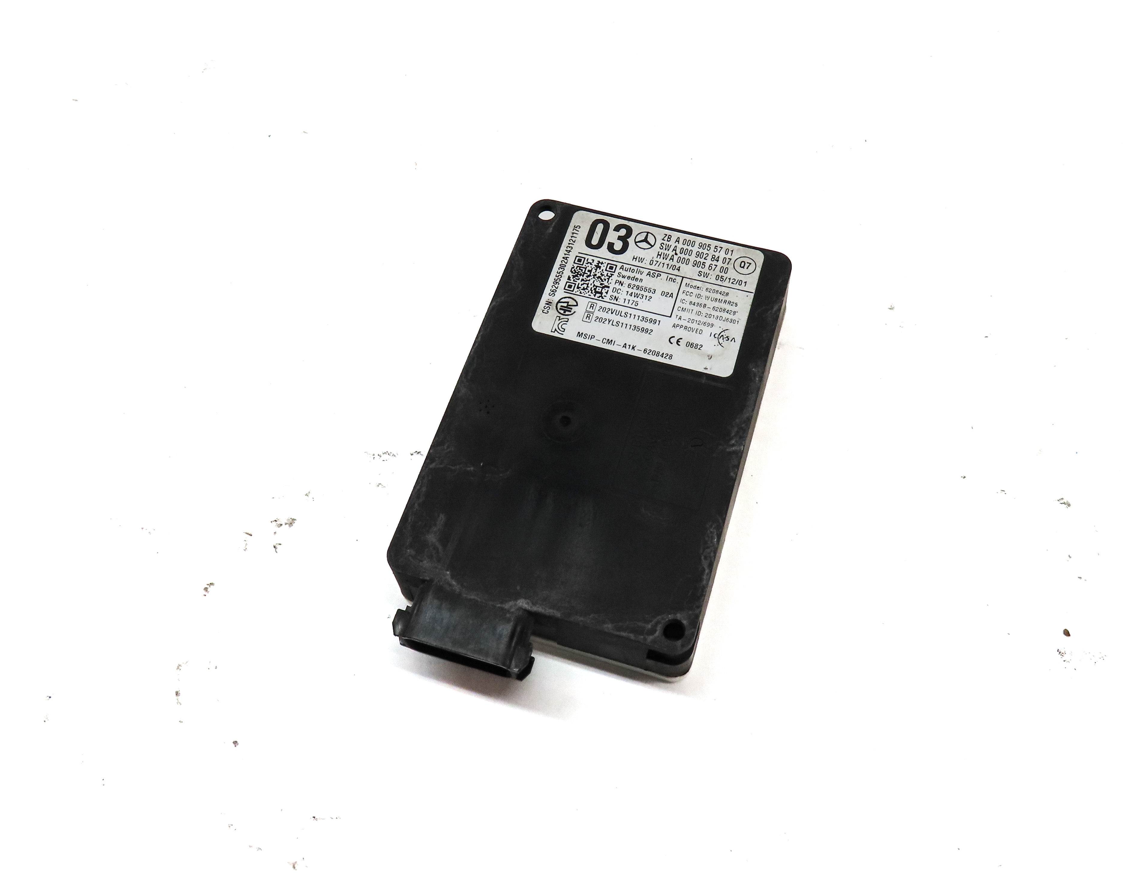 2015 MERCEDES GL550 (X166) REAR BLIND SPOT RADAR SENSOR CONTROL MODULE — exact item pictured